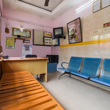 Hotel O K.S.Lodge Tribhuvanam Extérieur photo