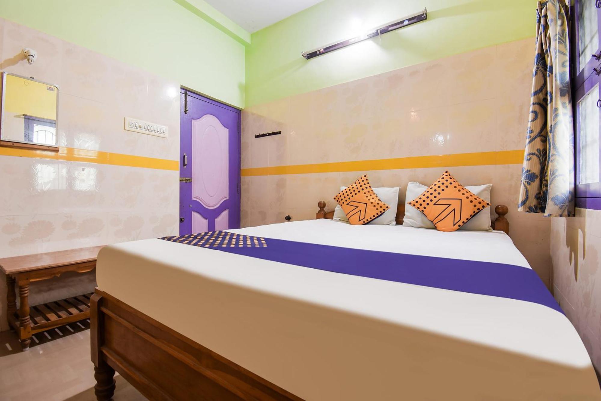 Hotel O K.S.Lodge Tribhuvanam Extérieur photo