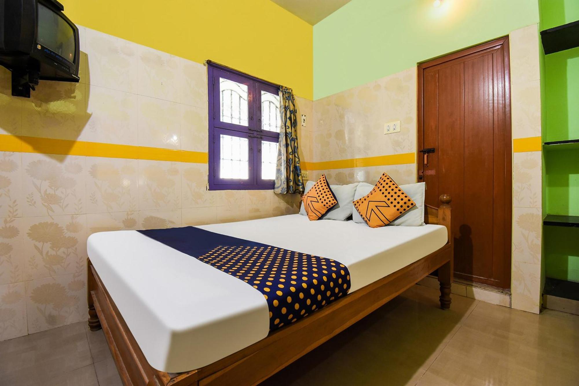 Hotel O K.S.Lodge Tribhuvanam Extérieur photo