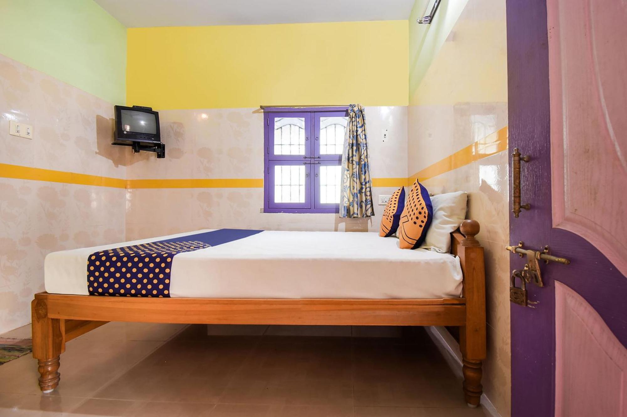 Hotel O K.S.Lodge Tribhuvanam Extérieur photo